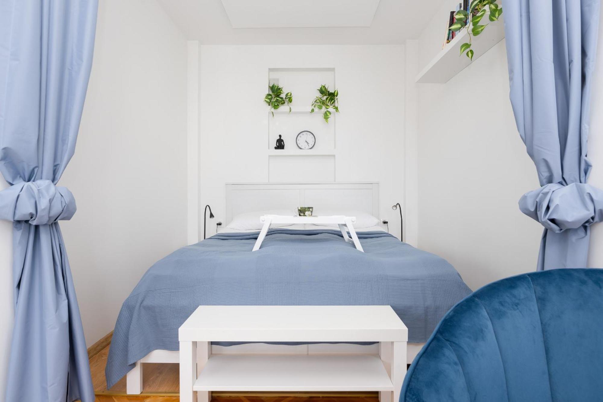 Apartament Bright With Air Conditioning Near Ogrod Saski By Renters *
